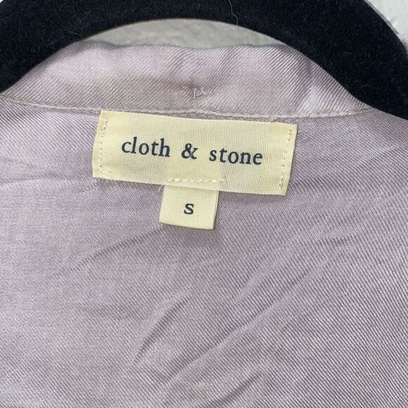 Anthropologie Cloth & Stone Lavendar Washed 1/2 button down top Small - Picture 2 of 8
